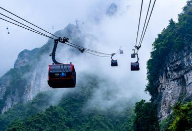 張家界： 放大的盆景 縮小的仙境